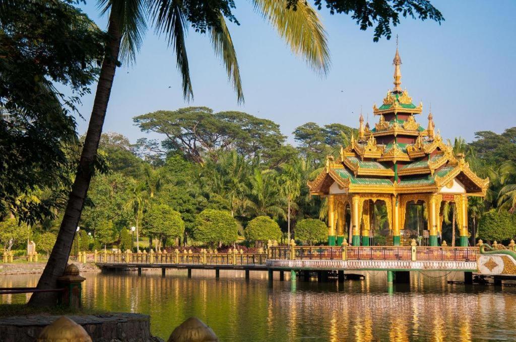 Holiday Season Motel Yangon Exterior foto