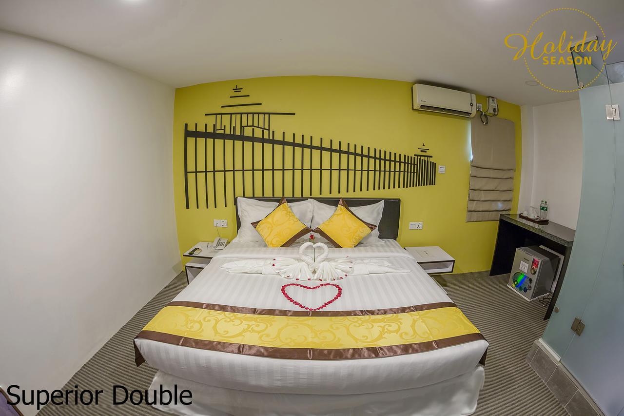 Holiday Season Motel Yangon Exterior foto